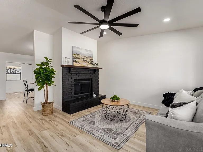 4749 E Contessa St — Photo 5