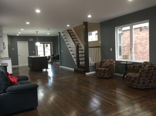 57 Roff St, Staten Island, NY 10304