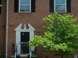 8510 Pine Run Ct, Ellicott City, MD 21043