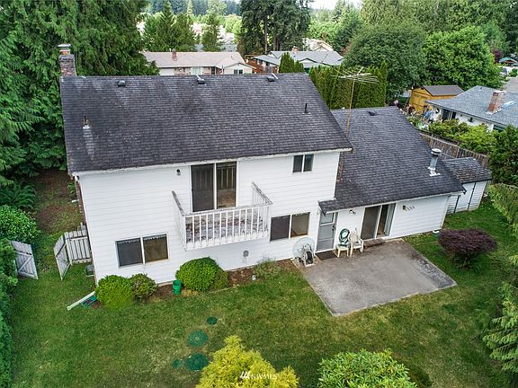 4th image of 14023 106th Avenue Ct E