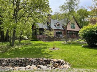 15452 E County Road 420n, Charleston, IL 61920