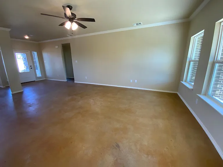1719 Fossil Trl — Photo 15