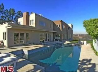 1524 Stradella Rd, Los Angeles, CA 90077