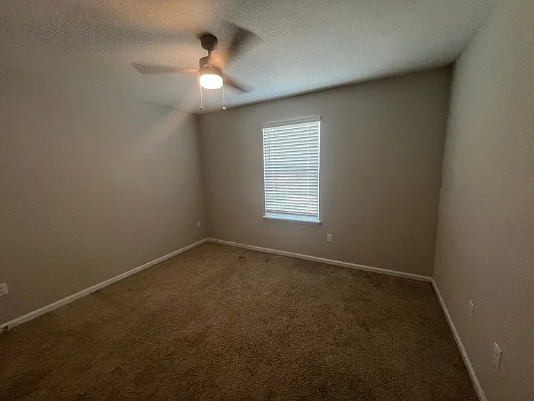 494 Northside Dr S — Photo 24