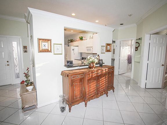 5th image of 10628 Royal Caribbean Cir