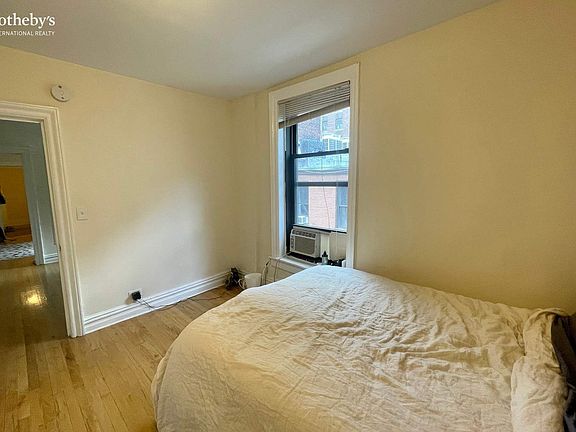 5th image of 2708 Broadway APT 12