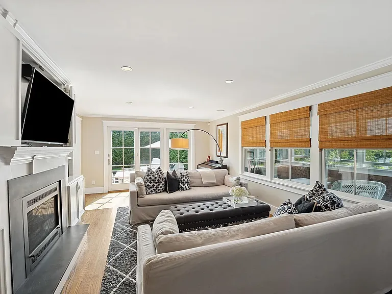 205B Windmill Ln — Photo 7