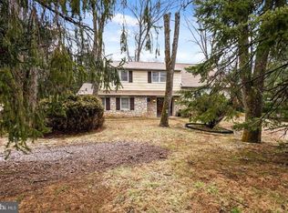 75 Paddlewheel Cir, Southampton, PA