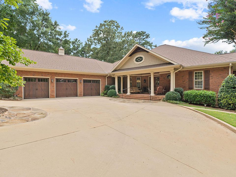 1st image of 1490 Dogwood Dr