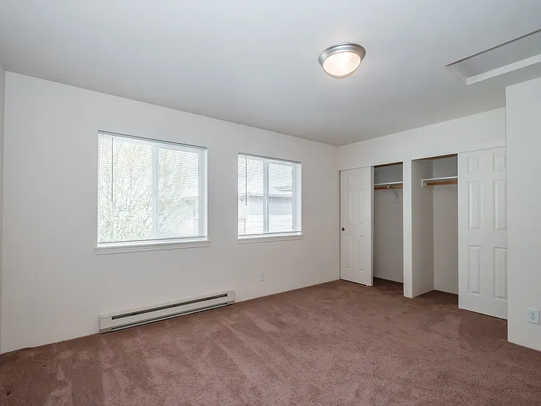 Brentwood Estates | Upstairs Bedroom 2