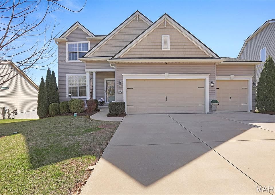 1st image of 1026 Konert Lake Dr