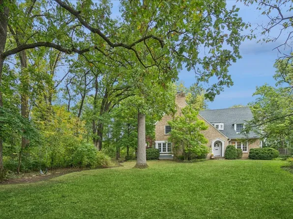 1161 Pine St, Winnetka, IL 60093