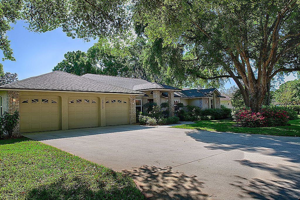2912 Clubhouse Dr, Plant City, FL 33566 | Zillow