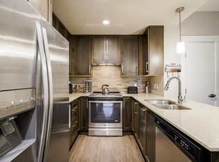 2495 Wilson Ave #203, Pt Coquitlam, BC V3C0E4