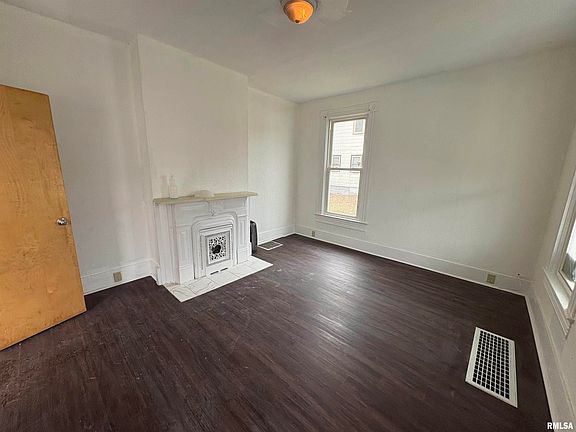 3rd image of 804 NE Monroe St