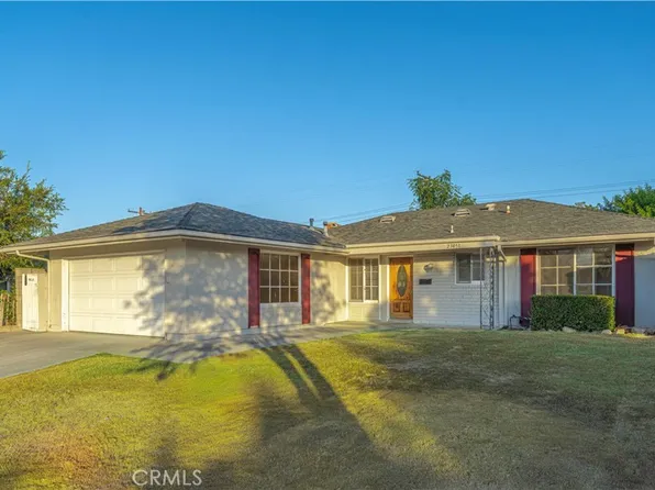23051 Cavanaugh Rd, Lake Forest, CA 92630