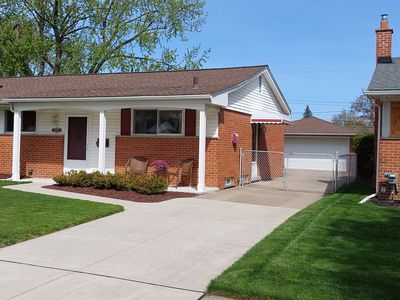14582 Blue Skies St, Livonia, MI, 48154