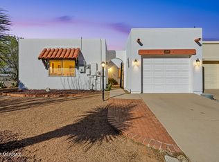 871 N Camino De Luz, Green Valley, AZ 85614