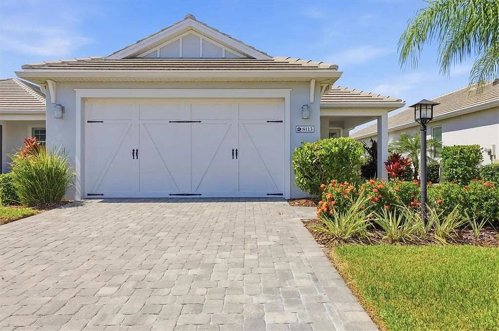 2 bed, 2.0 bath, 1798 sqft, $3,400 — Photo 1
