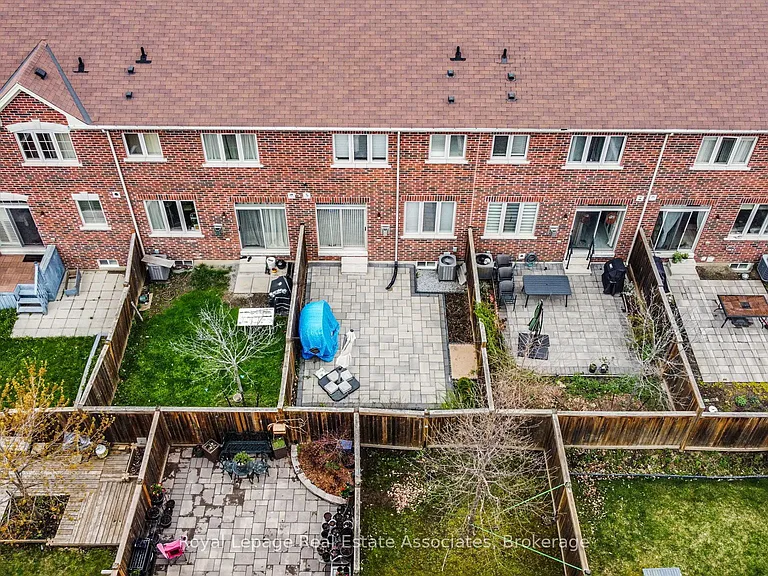 41 Mazarine Ln — Photo 41