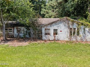 2092 Dawson Cabin Rd, Jacksonville, NC 28540