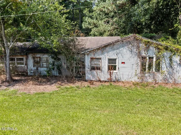 2092 Dawson Cabin Road, Jacksonville, NC 28540