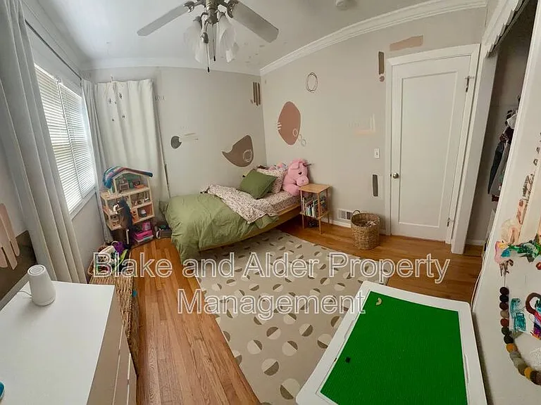 2727 NE 65th Ave — Photo 22
