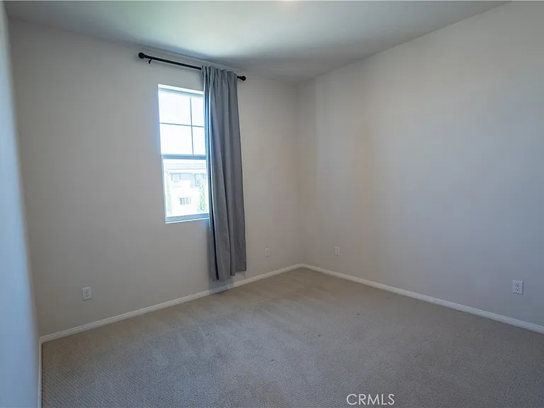 28228 Heirloom Dr — Photo 26