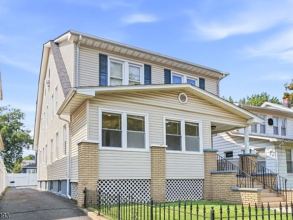 5th image of 119 N 17Th St