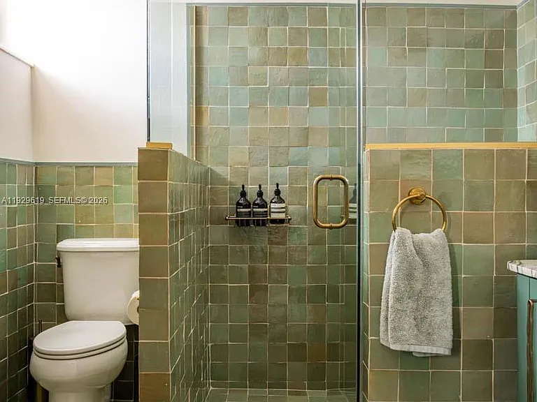 16 Island Ave #6B — Photo 19
