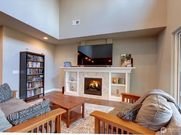20107 145th St E, Bonney Lake, WA 98391