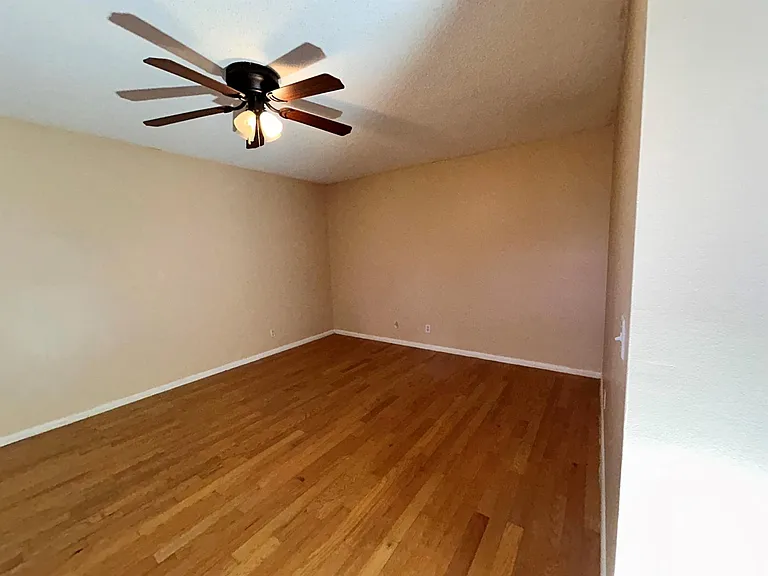 11983 Shakerwood Ln — Photo 21