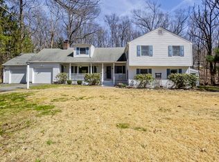 11 Old Coach Cir, Hampden, MA 01036