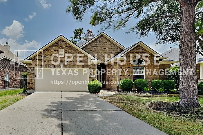 12419 Adams Ridge Ln — Photo 1