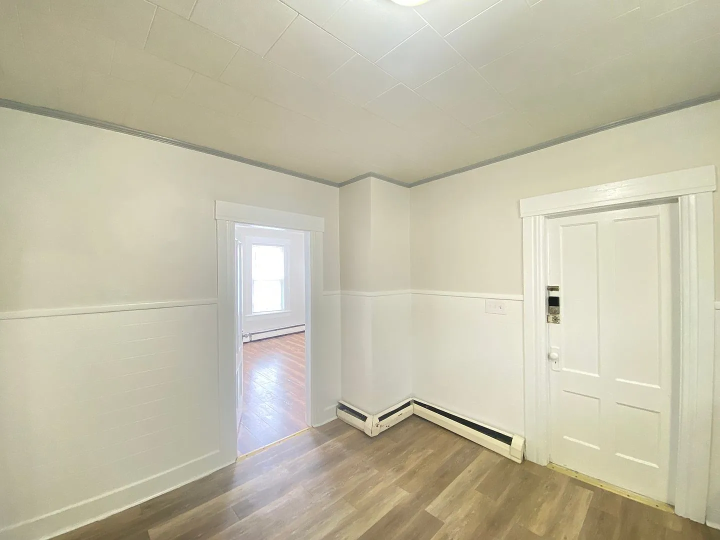 2 bed, 1.0 bath, 706 sqft, $1,675 — Photo 4
