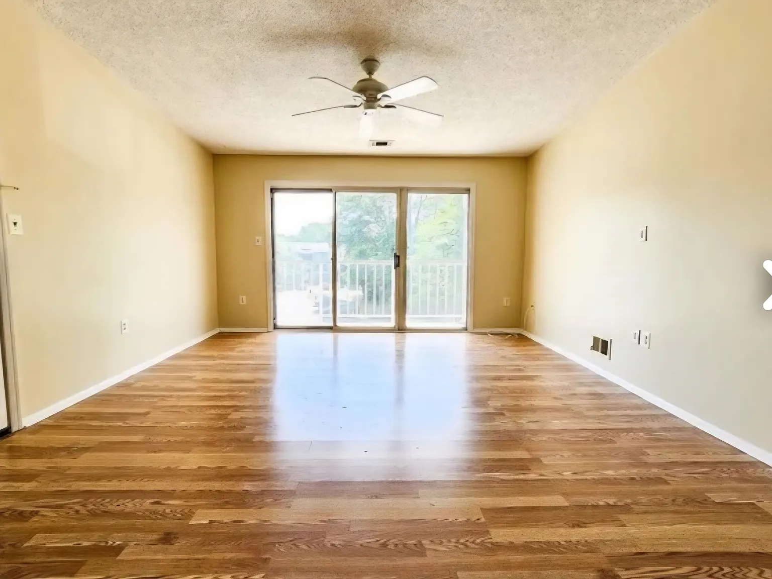 2 bed, 1100 sqft, $2,250 — Photo 3