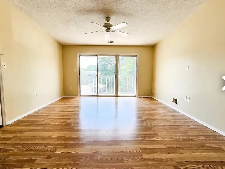 58 Mulberry Ct — Photo 3