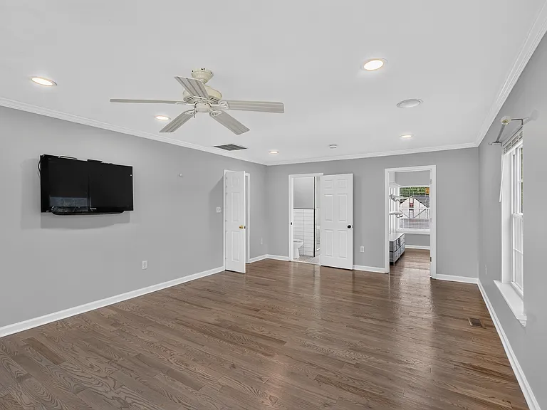 2804 63rd Ave — Photo 15
