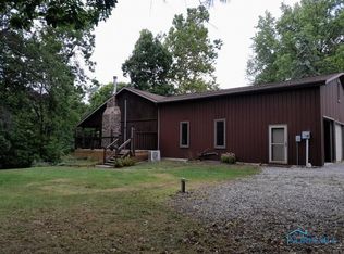 10926 Rosebrook Rd, Sherwood, OH 43556