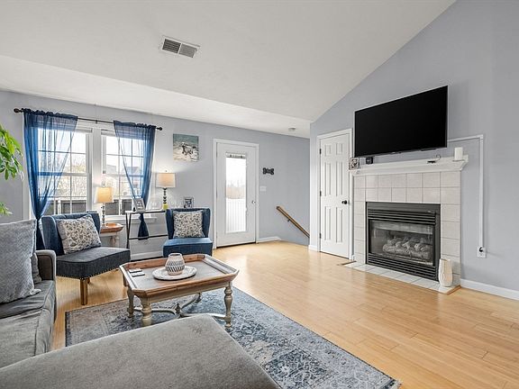 5th image of 324 Tilden Commons Ln #324