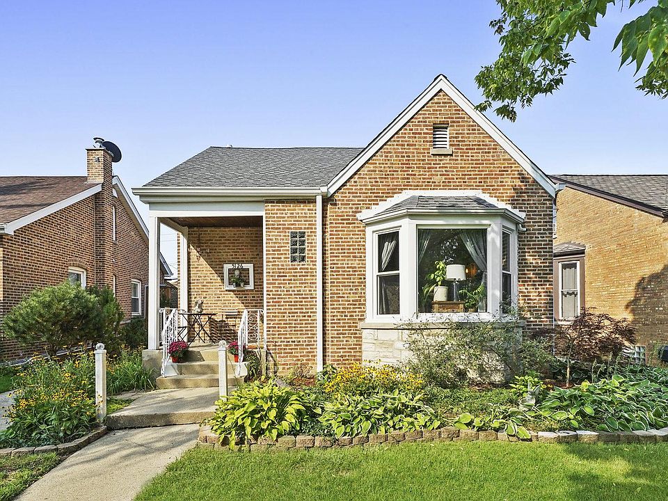 1st image of 5126 N Mulligan Ave
