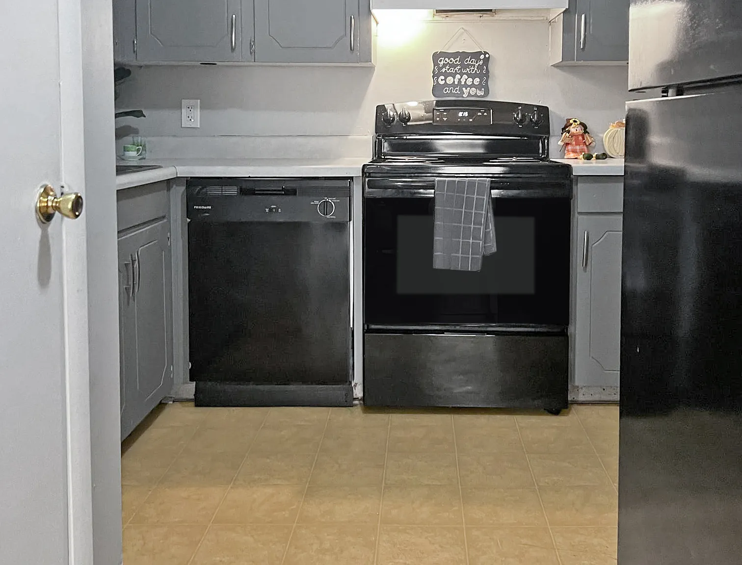 Suncrest Apartments — Photo 3