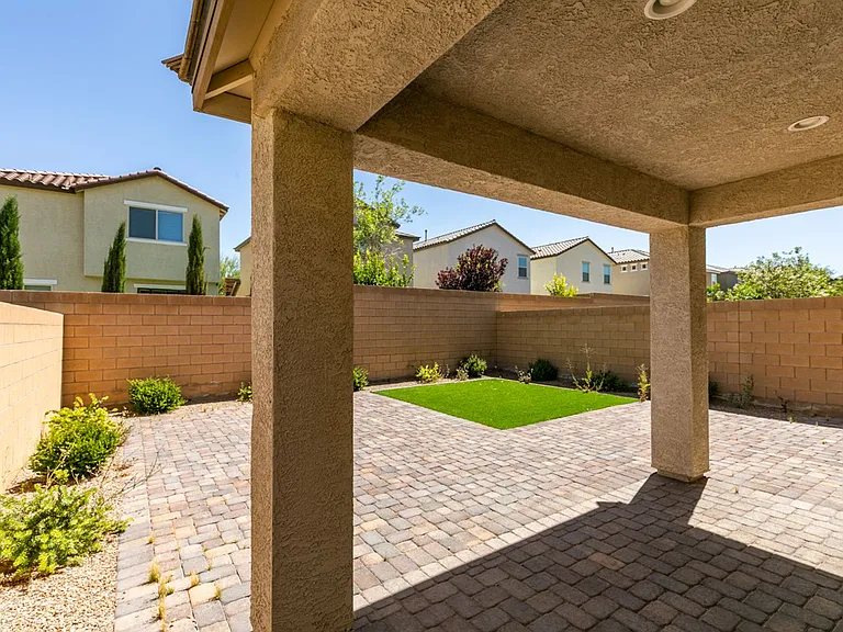 10021 Silver Comet Ct — Photo 40