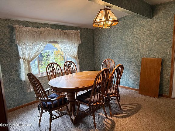 5th image of 1711 Crestwood Dr #1