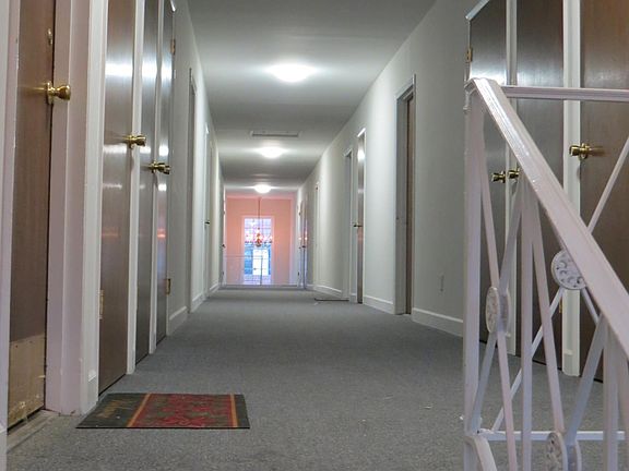 3rd image of 7396 Maple Ave #A