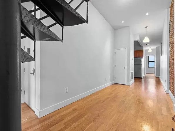 921 Broadway image 4 of 11