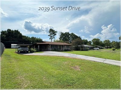 2039 Sunset Dr, Seneca, SC, 29672