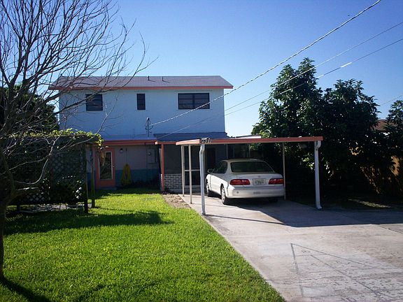 Rear View Carpot, Arbor 