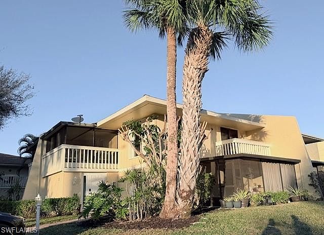 925 Palm View DR #121