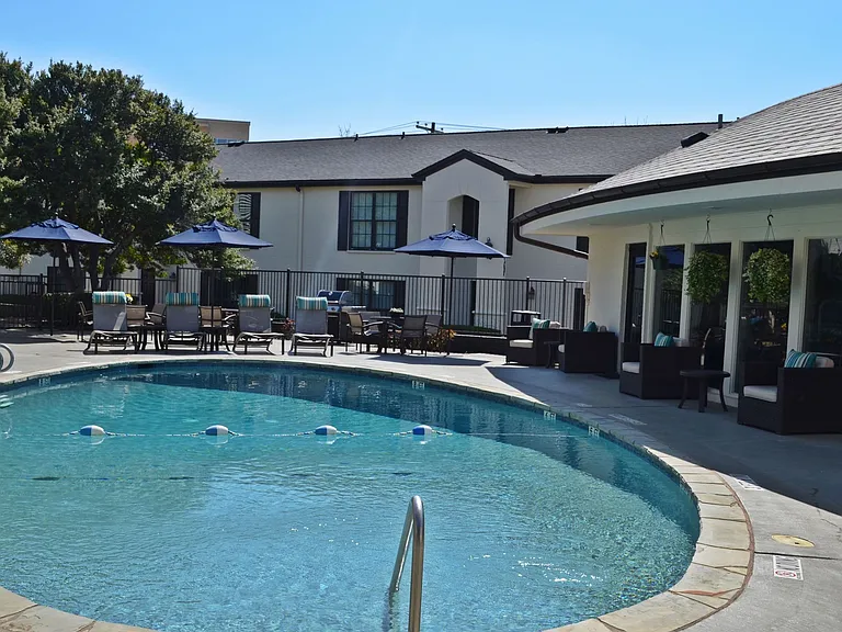 The Fountains Apartments — Photo 13